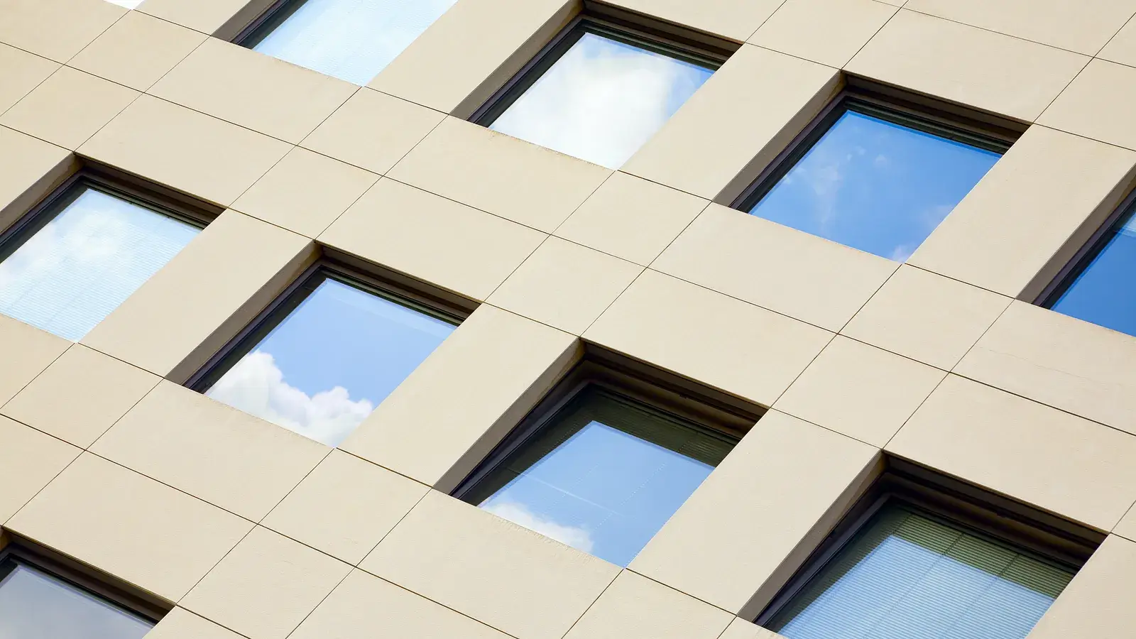 Detal architektoniczny, elewacja budynku